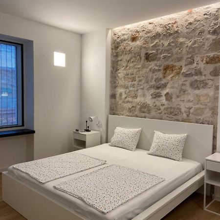 Sobe “Zavjetrina” Appartement Murter Buitenkant foto