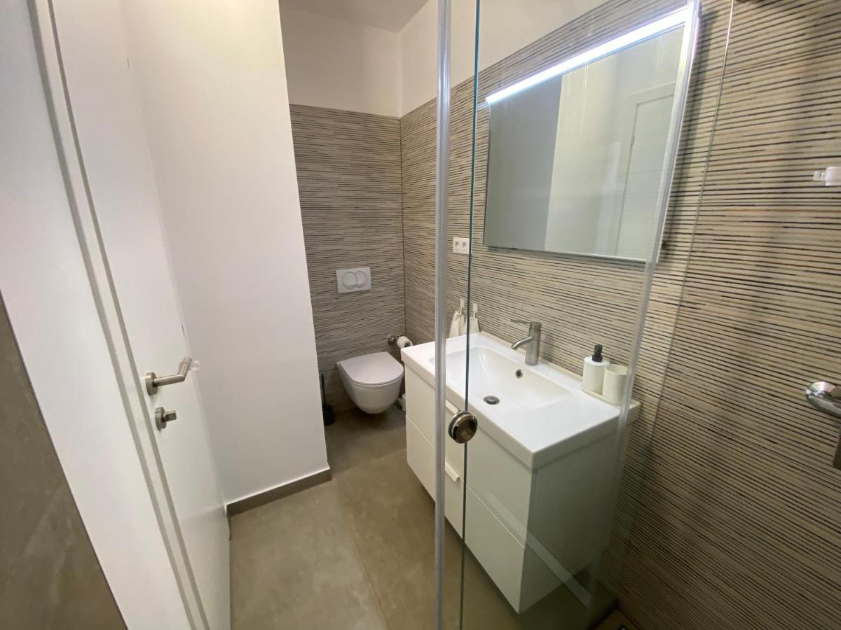 Sobe “Zavjetrina” Appartement Murter Buitenkant foto