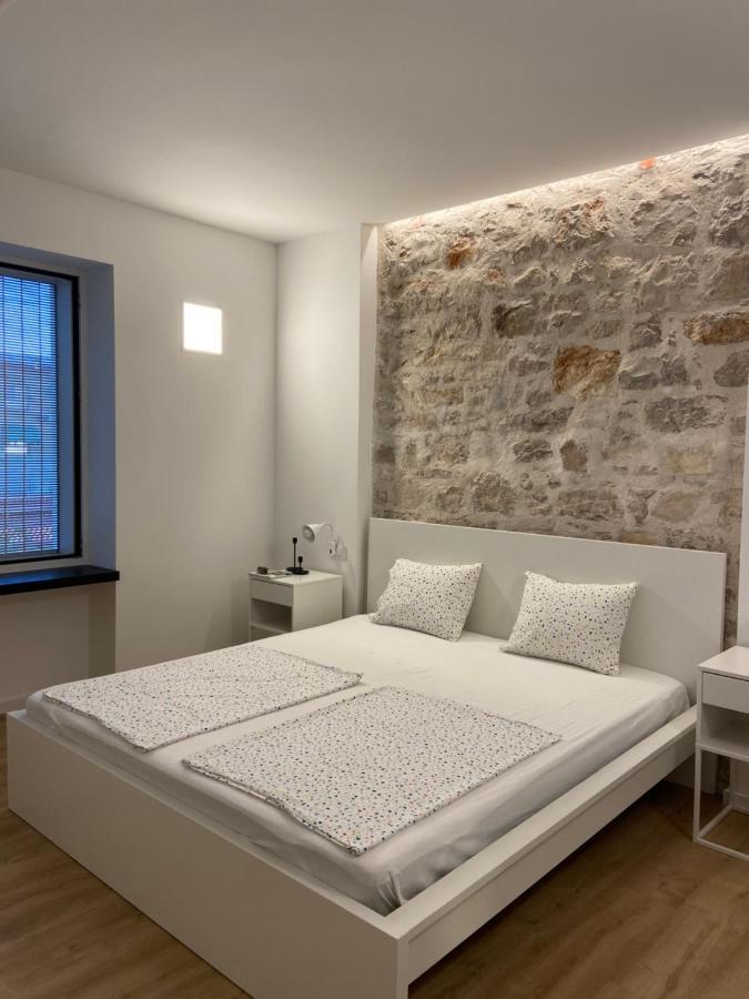 Sobe “Zavjetrina” Appartement Murter Buitenkant foto